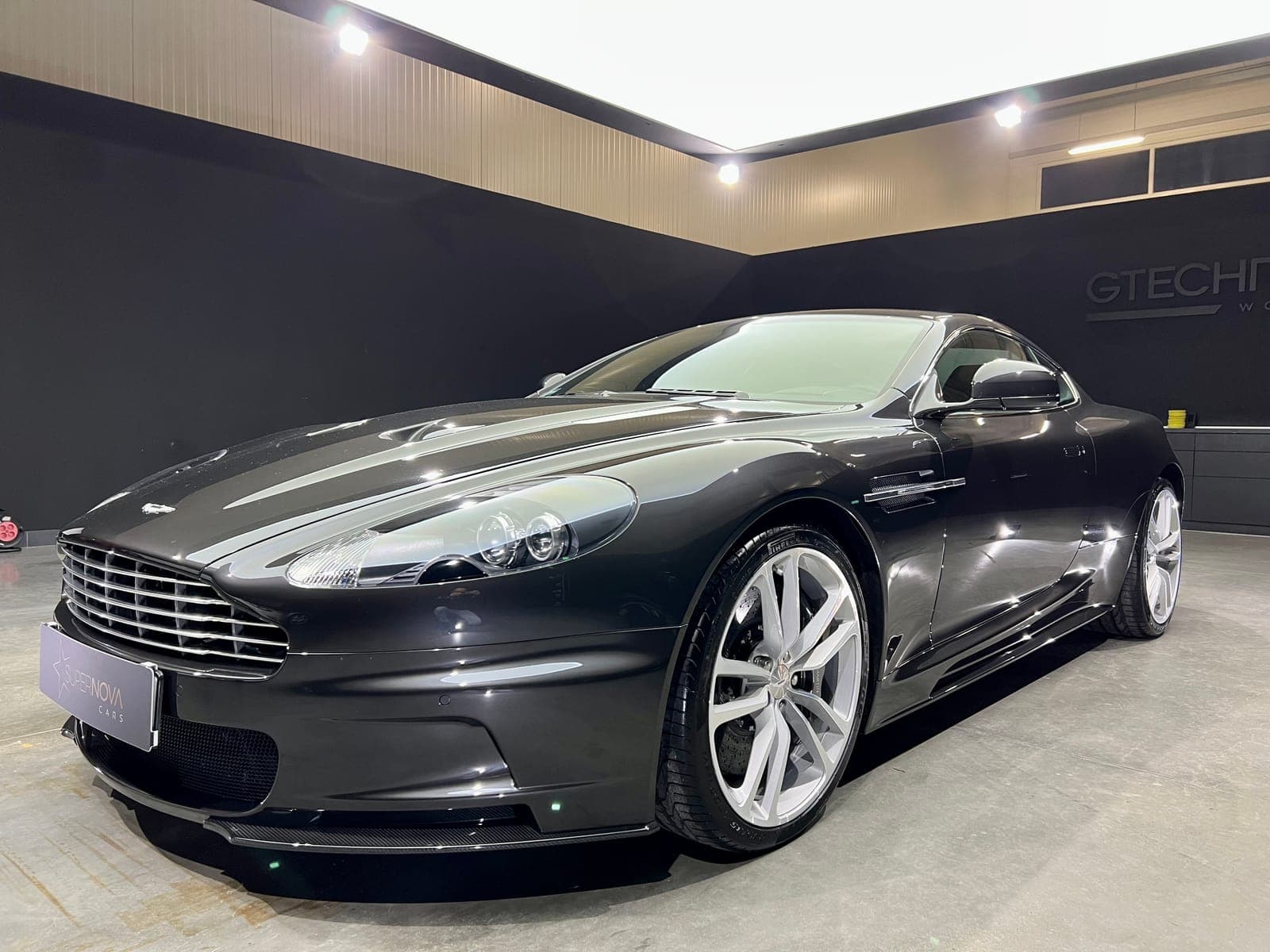 2012 Aston Martin DBS