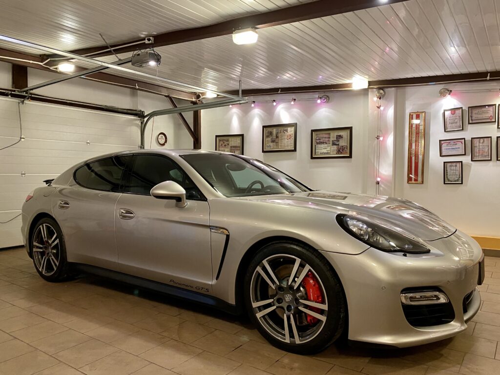 2012 Porsche Panamera GTS PDK
