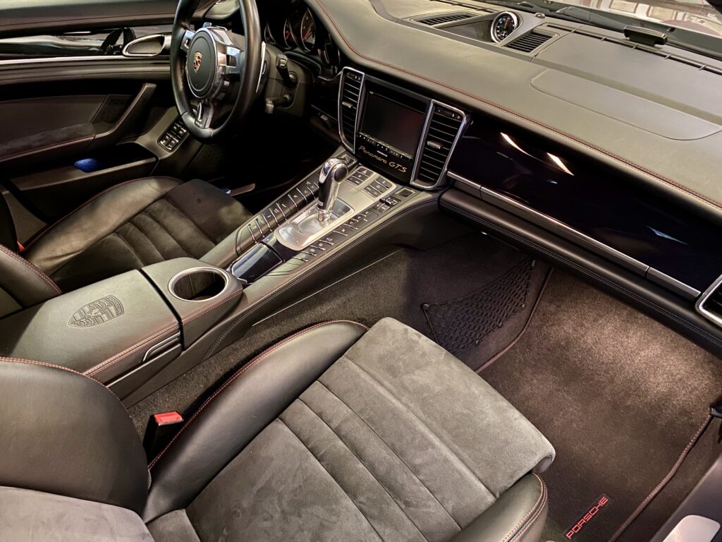 2012 Porsche Panamera GTS PDK